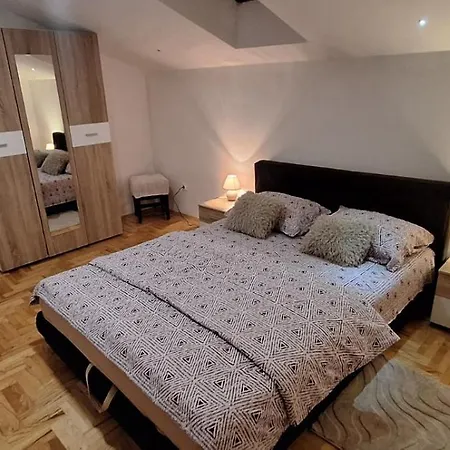 Padrino Bp Apartment